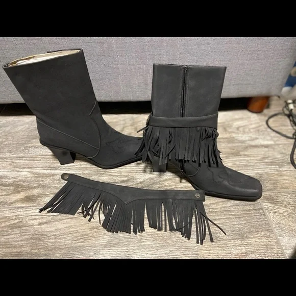 New York Transit Western Booties - Picture 5 of 15